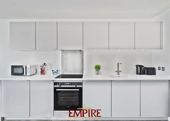 Lovely One Bedroom Apartment On Broad Street!