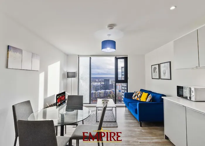 Lovely One Bedroom Apartment On Broad Street!