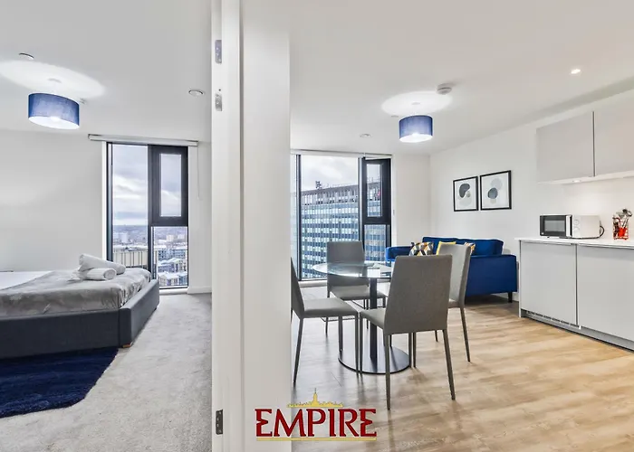 Lovely One Bedroom Apartment On Broad Street!